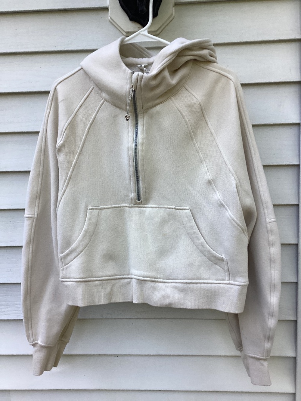 Lululemon Crop Sweatshirt Hoodie Medium/Large Cream Tan Beige SPOTS Lots of spot
